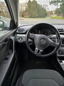 Volkswagen Passat B7 2.0 TDI DSG - 13