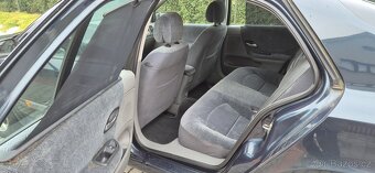 Renault Laguna 1.8 16V hatchback - 13