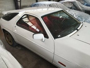 Porsche 928 S4 1991 v renovaci, celolak, raritní kus bez rzi - 13