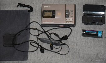 MD minidisc SONY MZ-R30, media, DO, sluch, manual,adapter AA - 13