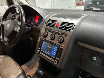 Volkswagen Touran 1,4 TSI DSG CROSS BI-XEN NAVI BEZ KOROZE - 13