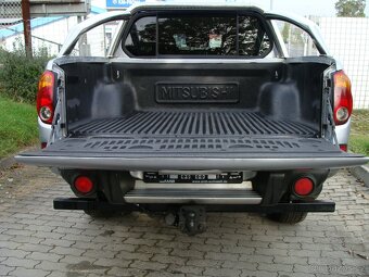 Mitsubishi L200, 2,5 Di-D 4x4 rok 2008 - 13