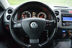 Volkswagen Tiguan 2.0TDI - 4x4 , bez koroze , manuál - 13