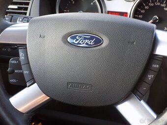 Ford Kuga 2.0 TDCi 4x4 PowerShift  2x kola, závěs - 13