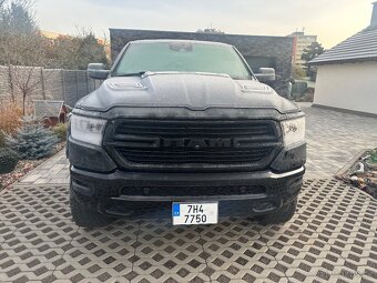 Ram 1500 Sport 5.7 hemi + LPG  + 5’’ Lift + vzduch - 13