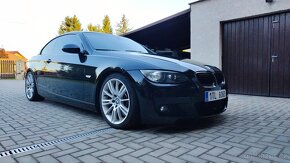 BMW e93 330d - 13