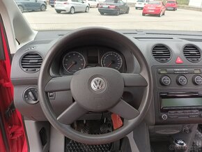 Volkswagen Caddy 1,6 MPI,75KW,LIFE,SERVIS,TAŽNÉ - 13