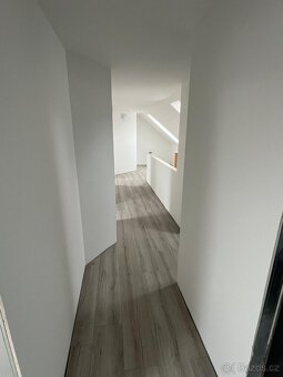 Prodej rodinného domu 181 m², pozemek 593 m² Polepy - 13