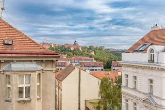 Vyšehrad 85m, 2x byt 1+kk + patro na spaní - 13