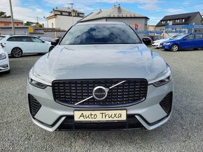 VOLVO XC60 B4 AWD diesel PLUS DARK AUTO - ČR - 1.majitel - 13