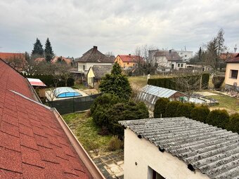 Rodinný dům v Týnci nad Labem, zateplený,2 byty. - 13