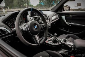 BMW M135i M-Performance Manuál - 13