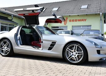 Mercedes-Benz SLS AMG 6.2 V8 - 13