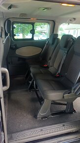 Ford Tourneo Custom 2.2TDCi - 13