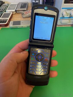 Motorola v3 - 13