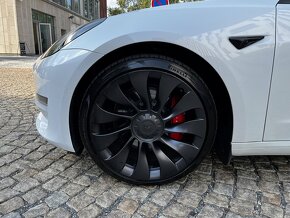 TESLA MODEL 3 PERFOMANCE NOVÁ BATERIE - 13