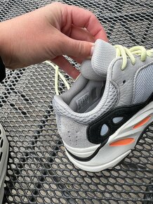 Yeezy Boost 700 - vel. 38 - 13