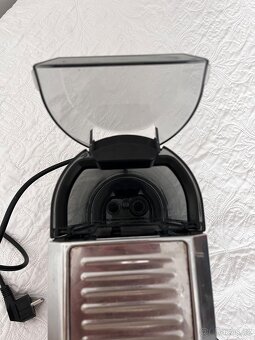 Pákový kávovar Delonghi EC685.R - 13