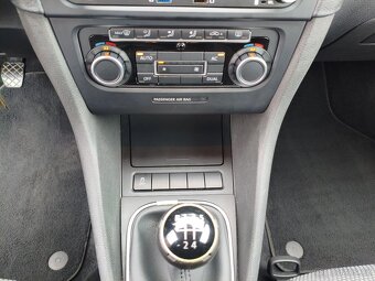 Volkswagen Golf Variant 1.6 TDI 77 Kw Trend r.v.2011 - 13