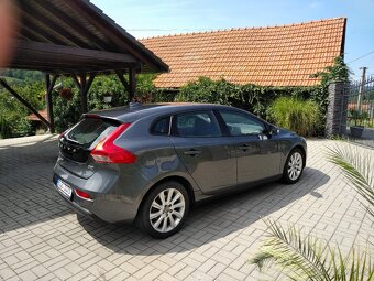 Volvo V40 1,6 D Summum - 14