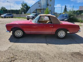 Mercedes Benz
230SL,110KW, rok 1966 - 14