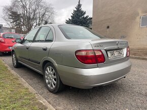 Nissan Almera 1.8i  Rok 2004. Najeto 125 tis km. Klima - 14