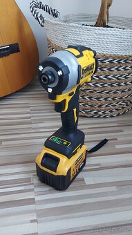 Aku pro nářadí DeWALT 20V/ 9.0mAh+Dual nabíječka, nové. - 14