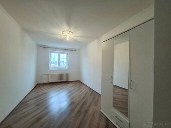 Prodej rodinného domu 249 m², pozemek 991 m² - 14