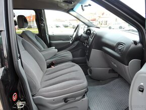 Chrysler Grand Voyager 2,8 CRD Aut StownGo 7.míst - 14