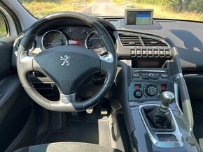 Peugeot 3008 1,2 PT 96KW rv 2016 Kůže Panorama 1. maj - 14