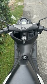 Yamaha NMax 155 - 14