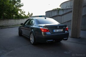 BMW M5 V10 - 14