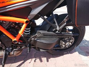 KTM 1290 Super Duke R 2021 - 14