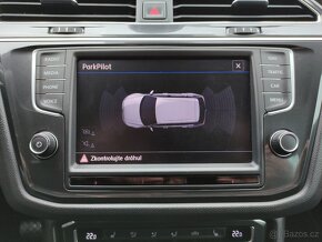 VW Tiguan DSG R Line LED WEBASTO HUD NAVI TAŽNÉ - 14