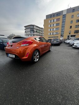 Prodám Hyundai Veloster 1.6.-SENZORY-VYHŘ.SEDAD.-KLIMA Rok v - 14