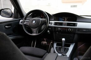 BMW Rad 3 330d xDrive A/T 180kW - 14