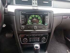 ŠKODA Superb 2 combi 2.0 TDI CR 103kW DSG NAVIGACE TOP STAV. - 14