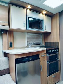 Celoroční karavan SWIFT CONQUEROR 570 r.v 2012 ALDE - 14