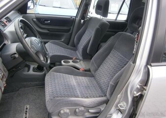 Honda CR-V 2.0i 4x4,serviska,2x kola benzín manuál 108 kw - 14