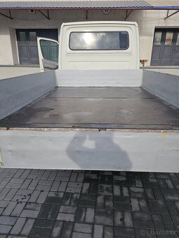 2.5 TDI 80 KW  valník 7 mist vw crafter - 14