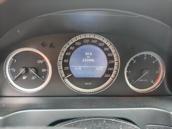 Prodám Mercedes Benz C 220 cdi,2011r.v. - 14