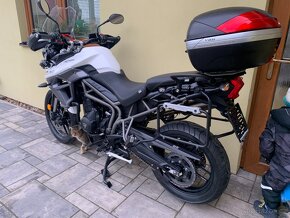 Triumph Tiger 800 XRx - 14