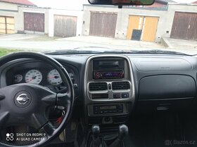 Prodám Nissan Navara D22 4x4 2,5 nafta 98 KW rv 05 130 tkm - 14