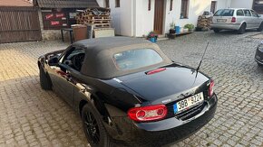 Mazda MX5 Roadster - 14