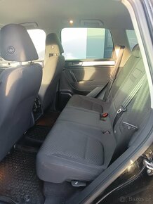 VW Touareg 3.0 TDi 4x4 bez AD blue,na pružinách - 14