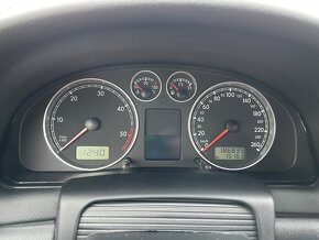 Volkswagen Passat 1.9 TDI 4-motion - 14