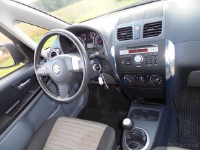 Suzuki SX4 Classic 1.6i 4x4 Club benzín 88kw - 14