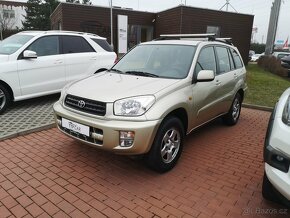 Toyota Rav4 CZ 111 tis km 2.0 VVTI 4x4 benzin 110kw manuál - 14