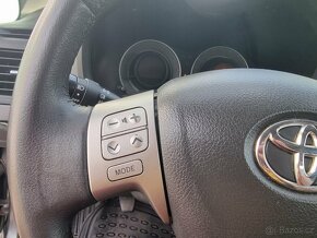Toyota Auris 1.6i 91kw klima - 14