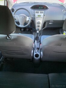 Toyota yaris 1.3 - 14